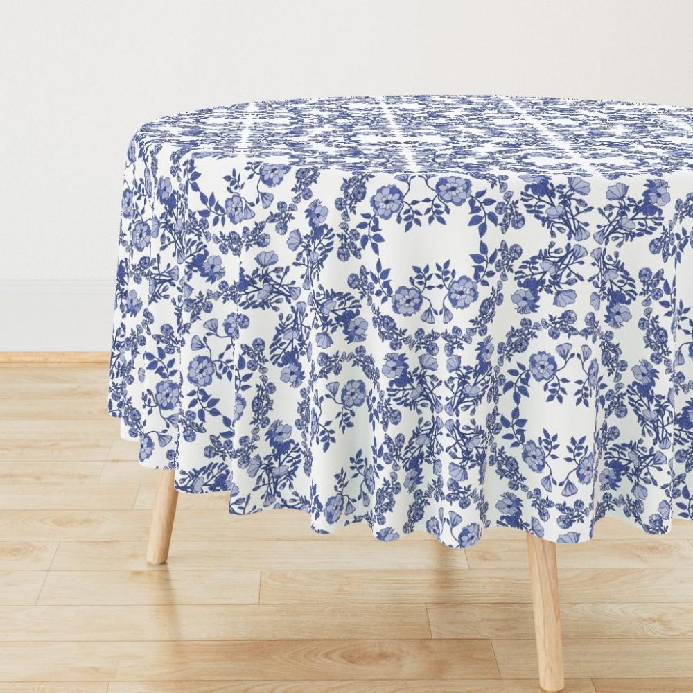 Round Tablecloths |  Sweet Storybook Roses in Blue China Round Tablecloth Dining Round Tablecloths